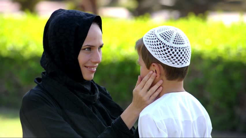 peran ibu, anak laki-laki, tumbuh kembang anak