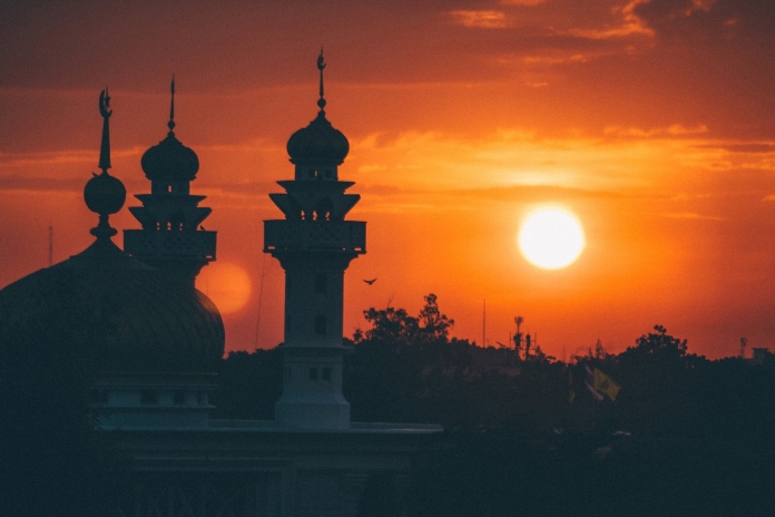 Tiga Masjid di Surabaya Menjadi Saksi Dakwah Para Wali Tiga Masjid di Surabaya Menjadi Saksi Dakwah Para Wali