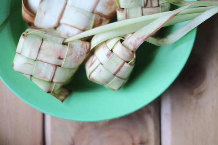 menu-khas-idhul-fitri-ketupat ketupat