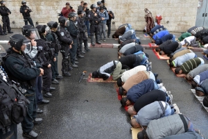 Israeli Government's restrictions on Al Aqsa MAkhirnya, Israel Lepaskan Semua Instalasi Keamanan di Al-Aqshaosque for Muslims