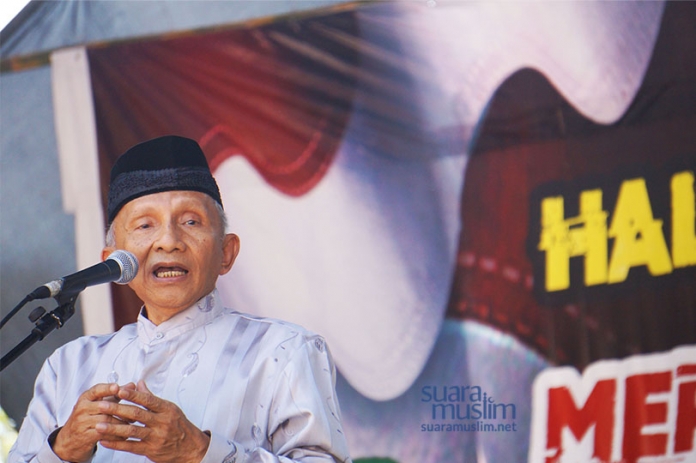 Orasi Amein Rais di silaturahim spirit 212 Orasi Amein Rais di silaturahim spirit 212