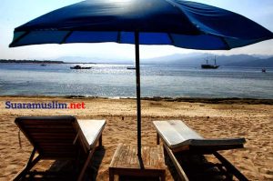 6 Peraturan yang Harus Dipatuhi Saat Berwisata
