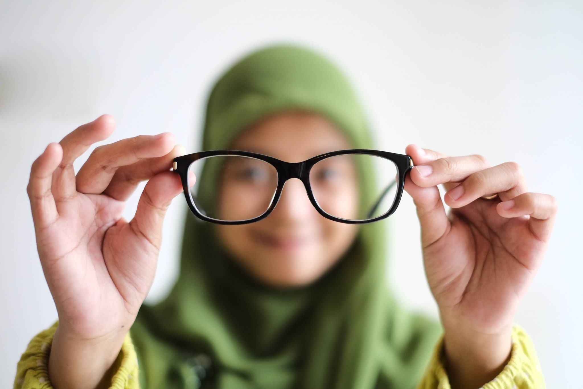 Pilih Kacamata Sesuai dengan Bentuk Wajah(1)