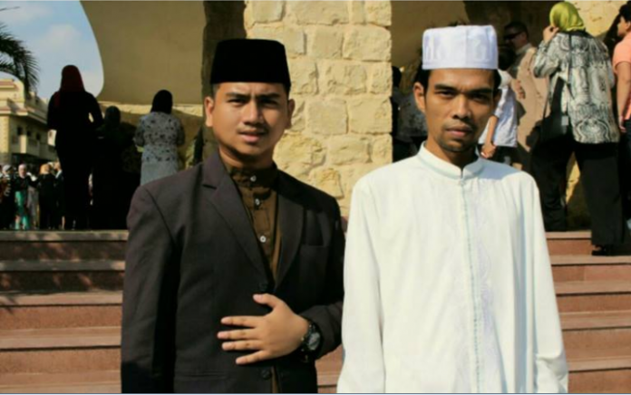 Rekam jejak retorika dan strategi dakwah Ustadz Abdul Somad Lc. MA 3 Rekam jejak retorika dan strategi dakwah Ustadz Abdul Somad Lc. MA 3