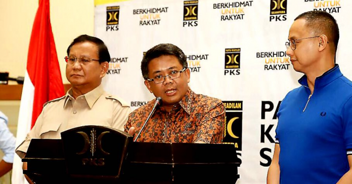 PKS Gerindra dan PAN Sepakat Koalisi Di Pilgub Lima Provinsi PKS Gerindra dan PAN Sepakat Koalisi Di Pilgub Lima Provinsi