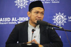 Ustadz Salim A Fillah Hatiku Adalah Batumu