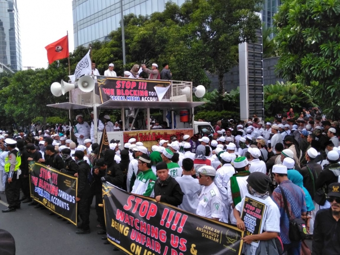 Umat Islam Perlu Sosok yang Berwawasan Islam Sekaligus Plural Umat Islam Perlu Sosok yang Berwawasan Islam Sekaligus Plural