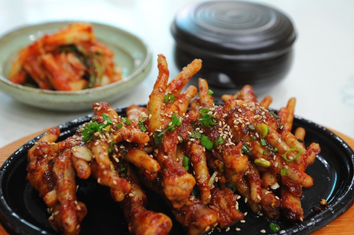 Ceker Ayam Bumbu Bacem, Olahan Lezat & Kaya Nutrisi Ceker Ayam Bumbu Bacem, Olahan Lezat & Kaya Nutrisi