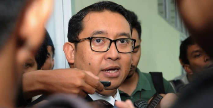 Fadli Zon Kita Harus Protes Kenaikan BBM Fadli Zon Kita Harus Protes Kenaikan BBM