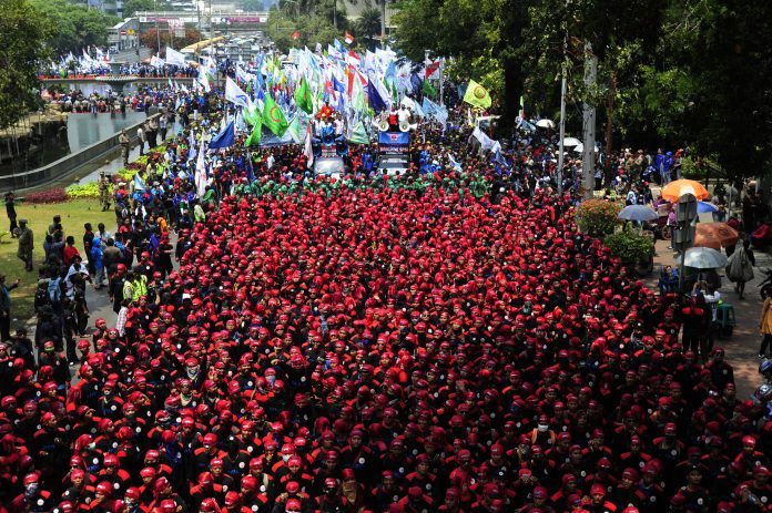 Turunkan Satu Juta Massa, Ini Tiga Tuntutan Buruh di May Day Turunkan Satu Juta Massa, Ini Tiga Tuntutan Buruh di May Day