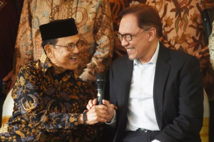 Anwar Ibrahim: Reformasi Indonesia Jadi Inspirasi Malaysia ...