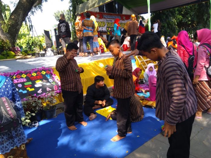 festival dolanan