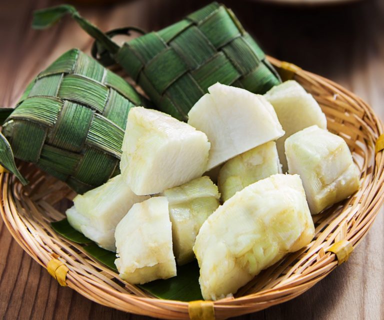 Beda Gak sih Lontong dengan Ketupat? - Suara Muslim