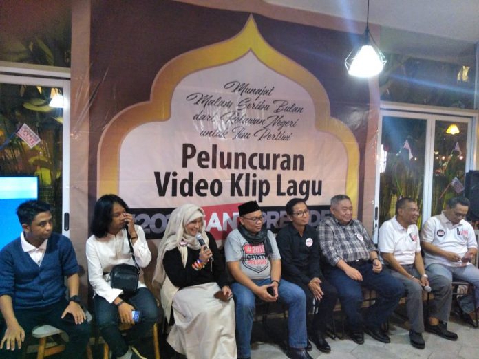 Kepolisian Diminta Tidak Berlebihan Merespon Gerakan #2019GantiPresiden Kepolisian Diminta Tidak Berlebihan Merespon Gerakan #2019GantiPresiden