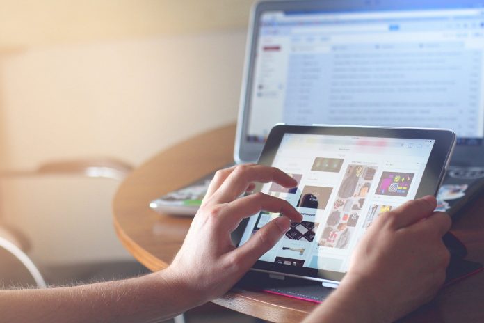 Tantangan Puasa di Era Digital Tantangan Puasa di Era Digital
