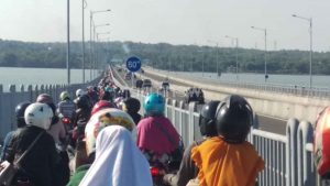 Menyoal Penggratisan Tol Suramadu | Suaramuslim.net