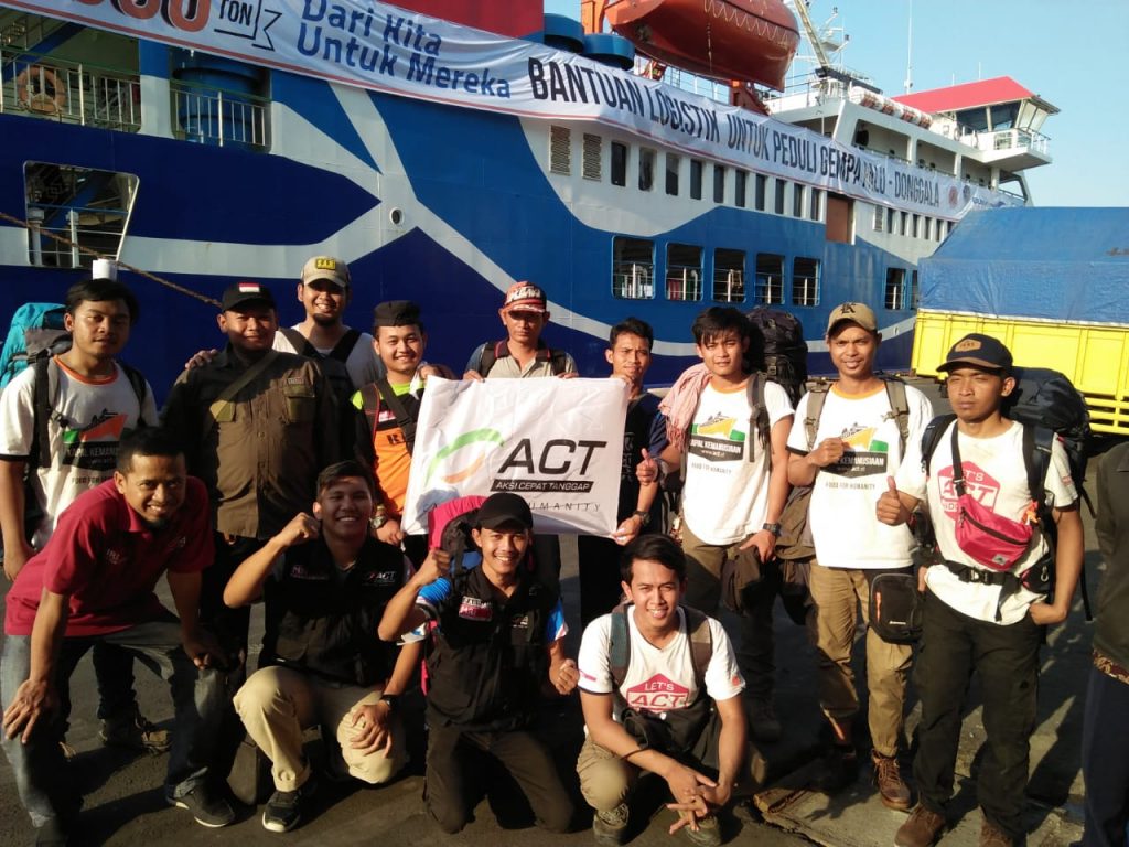 Sinergi BPBD, ASDP, dan ACT berangkatkan kapal kemanusiaan ke-2 dari Surabaya menuju Palu