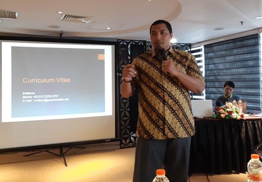 Isi Seminar Public Speaking, Ketua Yayasan Griya Al Qur'an Surabaya Tekankan Implementasi Keseharian