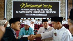 43 Pasang Santri Ikuti Pernikahan Mubarokah Hidayatullah Balikpapan