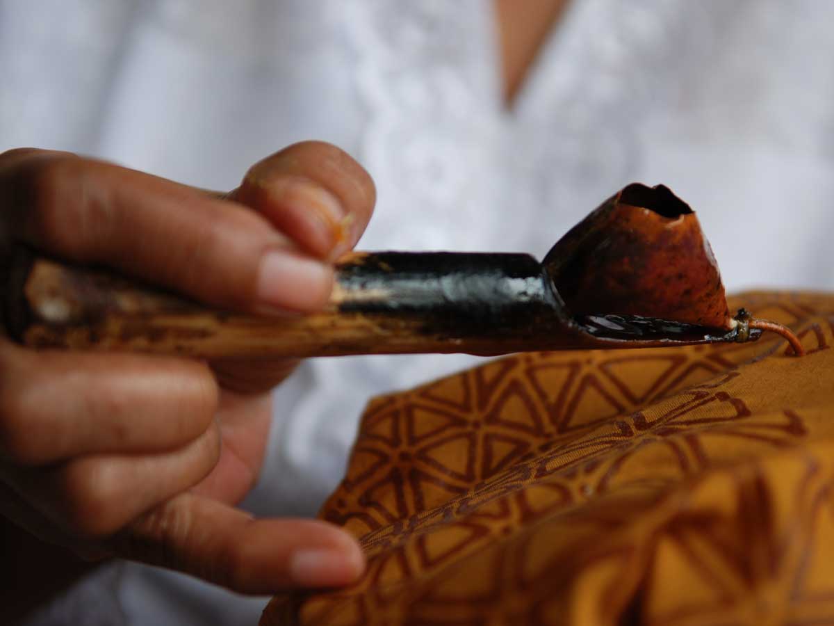 Harmoni Budaya dan Agama dalam Motif Batik Nusantara