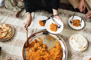 Sedekah Makan Siang Di Hari Jumat