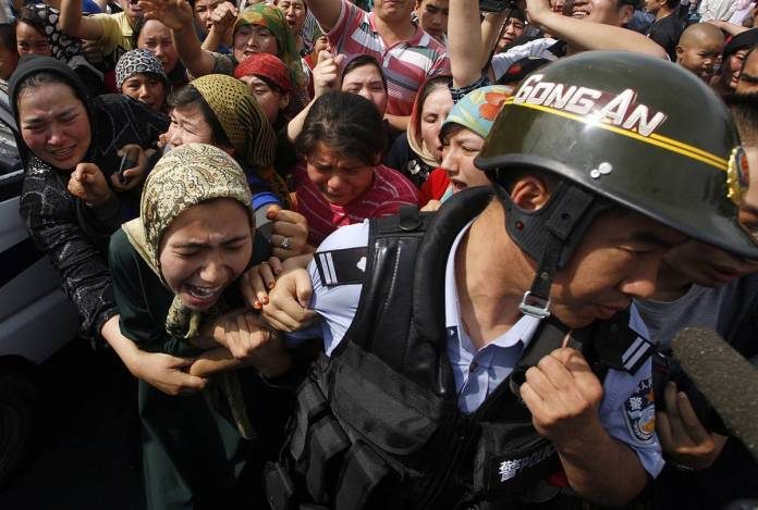 Fadli Zon: Pemerintah RI Harus Tegas Soal Pelanggaran HAM Menimpa Muslim Uighur Fadli Zon: Pemerintah RI Harus Tegas Soal Pelanggaran HAM Menimpa Muslim Uighur