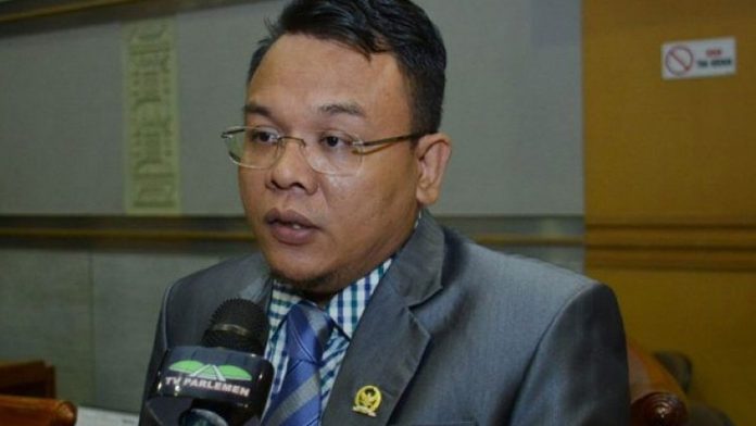 Amien Rais Diminta Mundur, Politisi PAN: Sarat Kepentingan Politik Amien Rais Diminta Mundur, Politisi PAN: Sarat Kepentingan Politik