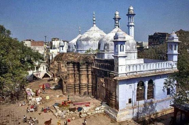 Hindu India Demonstrasi Desak Pembangunan Kuil di Bekas Bangunan Masjid
