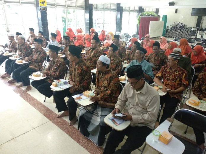Yayasan Darul Hasanah Semarang Tertarik Meniru Masjid Al Falah Surabaya Yayasan Darul Hasanah Semarang Tertarik Meniru Masjid Al Falah Surabaya