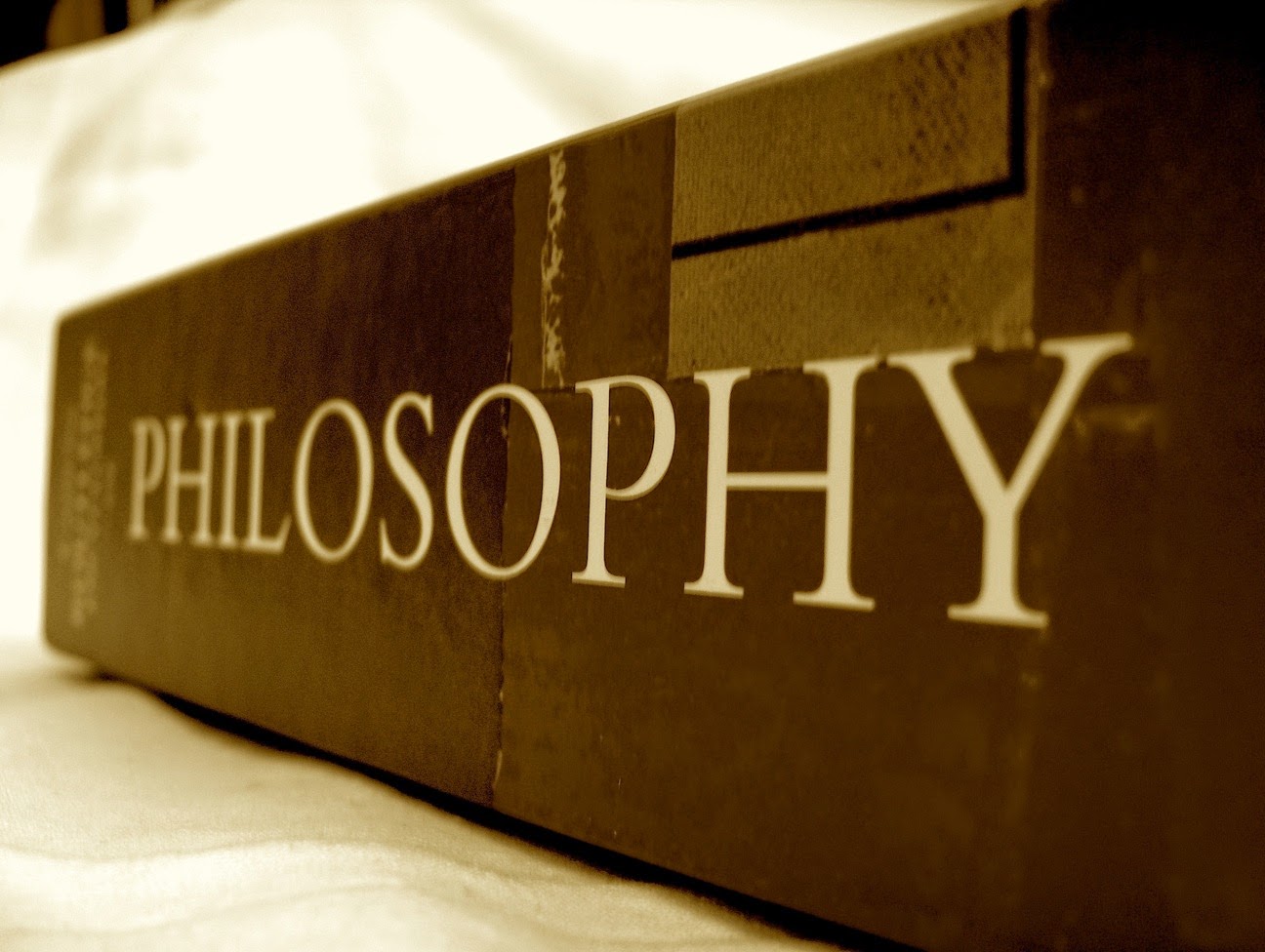 Hukum Mempelajari Filsafat