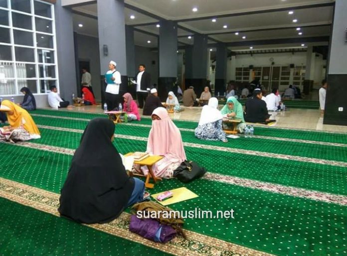belajar membaca alquran Belajar membaca Alquran Tanpa Guru?