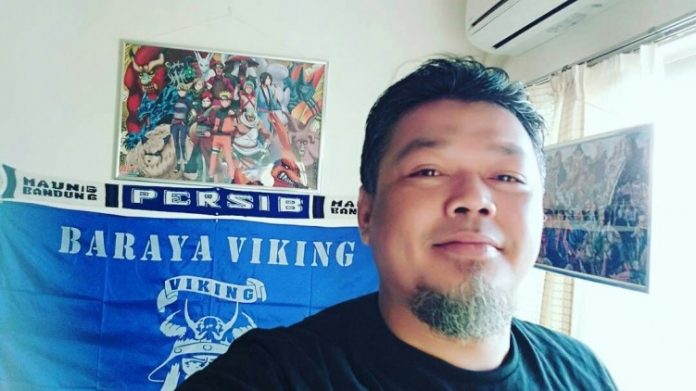 Dirigen Viking Bantah Dukung Pasangan Jokowi-Ma’ruf Amin Dirigen Viking Bantah Dukung Pasangan Jokowi-Ma’ruf Amin