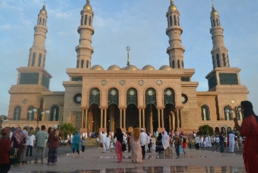 Masjid Adalah Benteng Kehidupan Umat