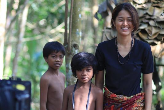 Salah satu adegan dalam film Sokola Rimba (Foto: Filmdoo.com)