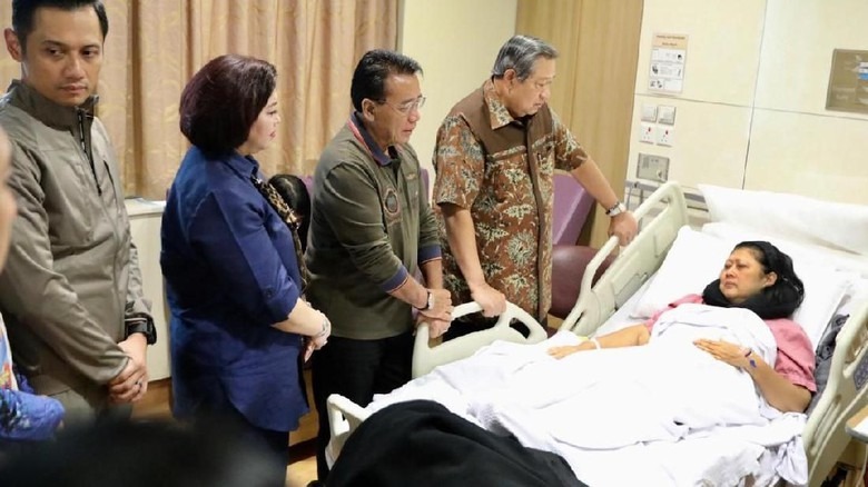 Ani Yudhoyono Mengidap Penyakit Kanker Darah