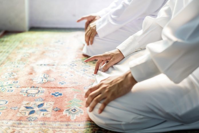 Bacaan Surat Setelah Al Fatihah dalam Shalat Fardhu Bacaan Surat Setelah Al Fatihah dalam Shalat Fardhu