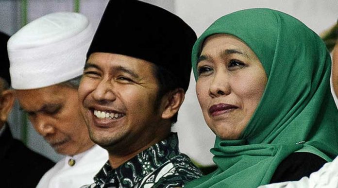 Khofifah-Indar-Parawansa-dan-Emil-Elestianto-Dardak