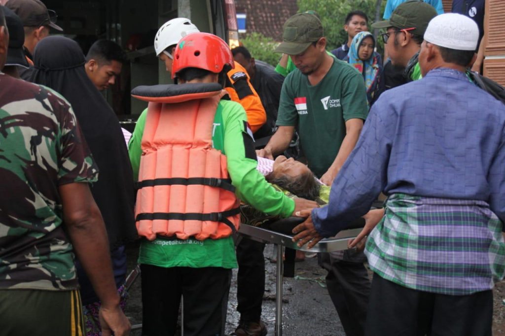 Banjir di Tiga Provinsi, Organisasi Kemanusiaan Salurkan Bantuan dan Relawan