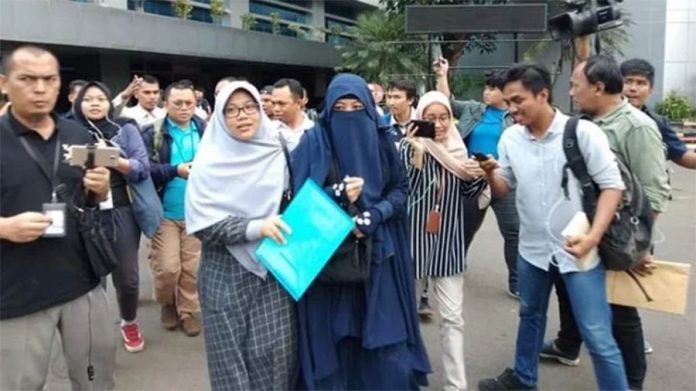 Dipecat Karena Menggunakan Cadar, Dosen IAIN Bukittinggi Beraudiensi dengan MUI Pusat Dipecat Karena Menggunakan Cadar, Dosen IAIN Bukittinggi Beraudiensi dengan MUI Pusat