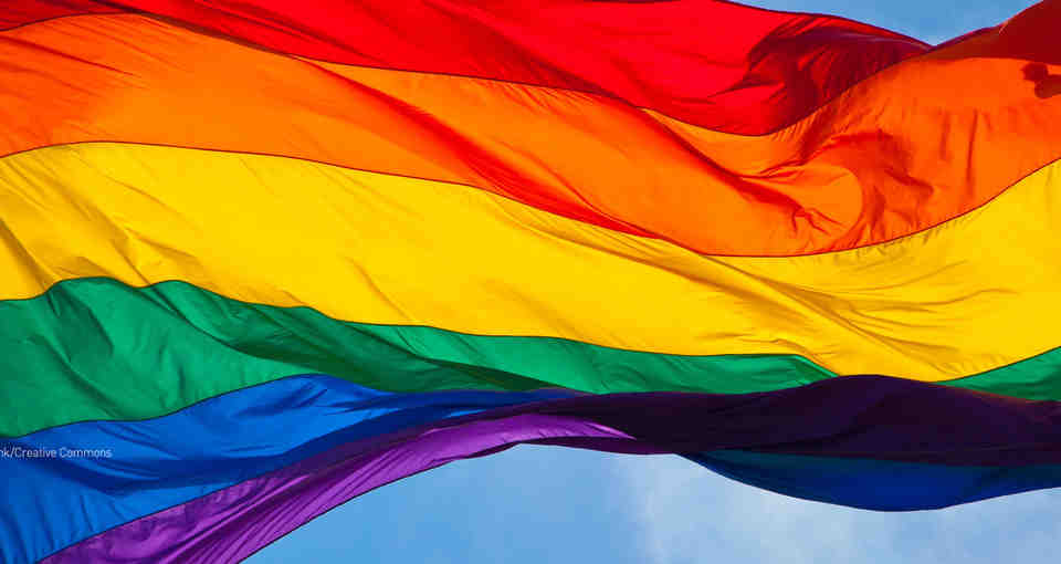 Minta Brunei Batalkan Hukum Rajam Bagi LGBT, PBB: Itu Hukuman Kejam