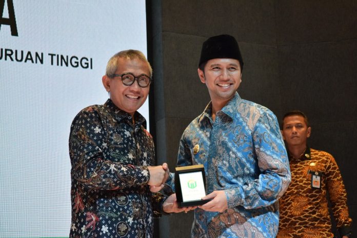 Program One Pesantren One Product Disambut Baik Kalangan Kampus Program One Pesantren One Product Disambut Baik Kalangan Kampus