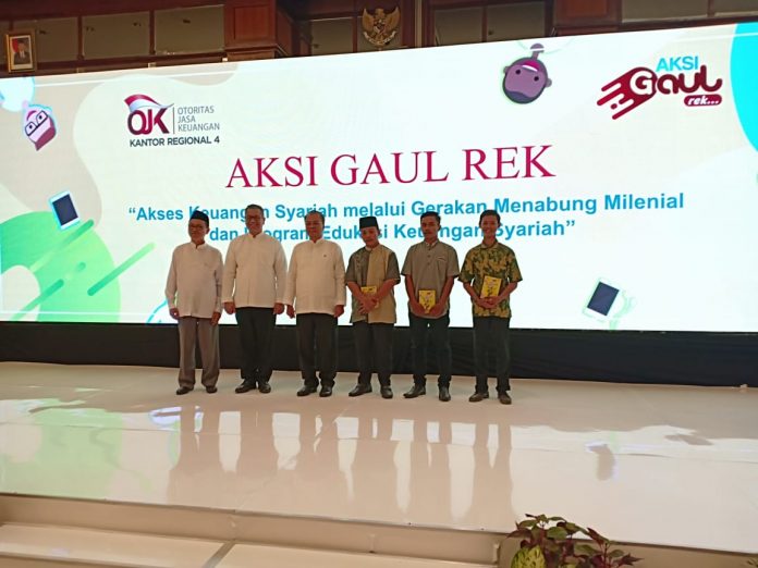 Edukasi Milenial, OJK Jatim Luncurkan Buku Gaul Keuangan Syariah di AKSI GAUL REK Edukasi Milenial, OJK Jatim Luncurkan Buku Gaul Keuangan Syariah di AKSI GAUL REK
