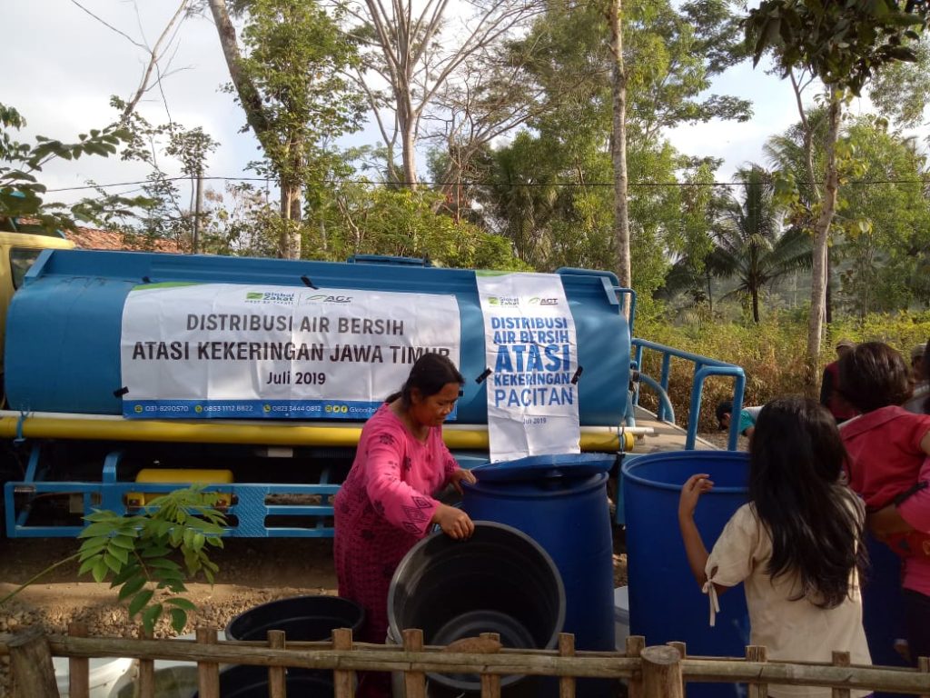 ACT Distribusikan Air Bersih Untuk Kekeringan di Pacitan Jawa Timur