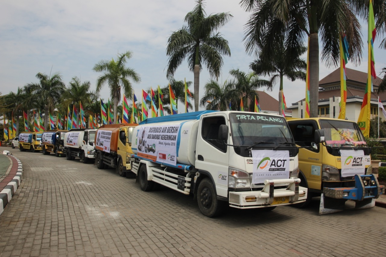 Global Zakat-ACT Serentak Distribusikan Jutaan Air Bersih di 12 Wilayah Kekeringan