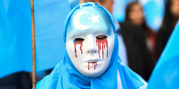 Amerika Terganggu Dengan Laporan tentang Tiongkok yang Melecehkan Keluarga Aktivis Muslim Uighur Amerika Terganggu Dengan Laporan tentang Tiongkok yang Melecehkan Keluarga Aktivis Muslim Uighur