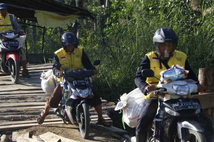 AQL Berangkatkan TIM Persiapan Kapal Darurat Pangan ke Maluku AQL Berangkatkan TIM Persiapan Kapal Darurat Pangan ke Maluku