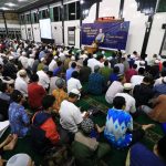 dr. Gamal Albinsaid dan Gerakan Subuh Berjamaah Masjid Al Falah Surabaya