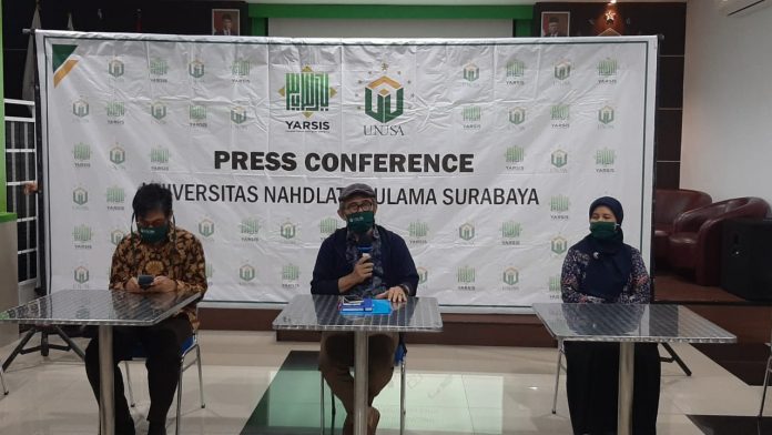 Rektor Unusa bersama Wakil Rektor Unusa dalam acara doa bersama jurnalis pendidikan, Senin (11/5/20). Rektor Unusa bersama Wakil Rektor Unusa dalam acara doa bersama jurnalis pendidikan, Senin (11/5/20).