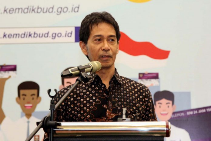 Kemendikbud Tegaskan Tidak Ada Rencana Peleburan Mata Pelajaran Agama dan PPKN Kemendikbud Tegaskan Tidak Ada Rencana Peleburan Mata Pelajaran Agama dan PPKN