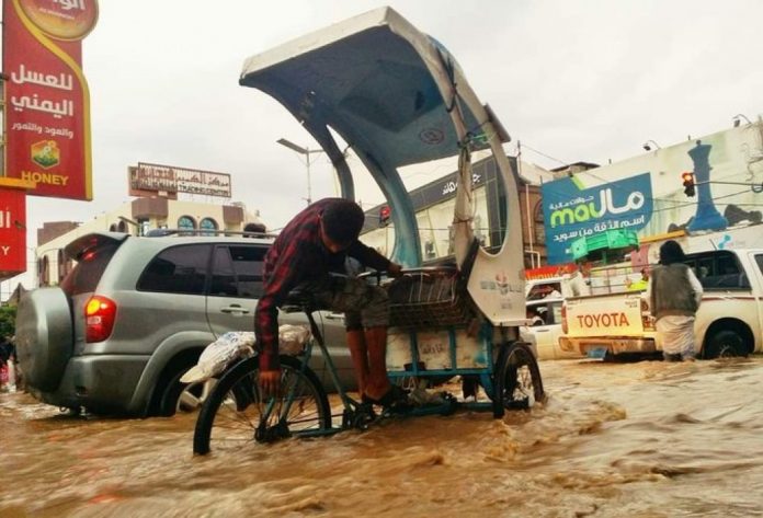 Banjir Bandang di Yaman, Warga Butuh Bantuan